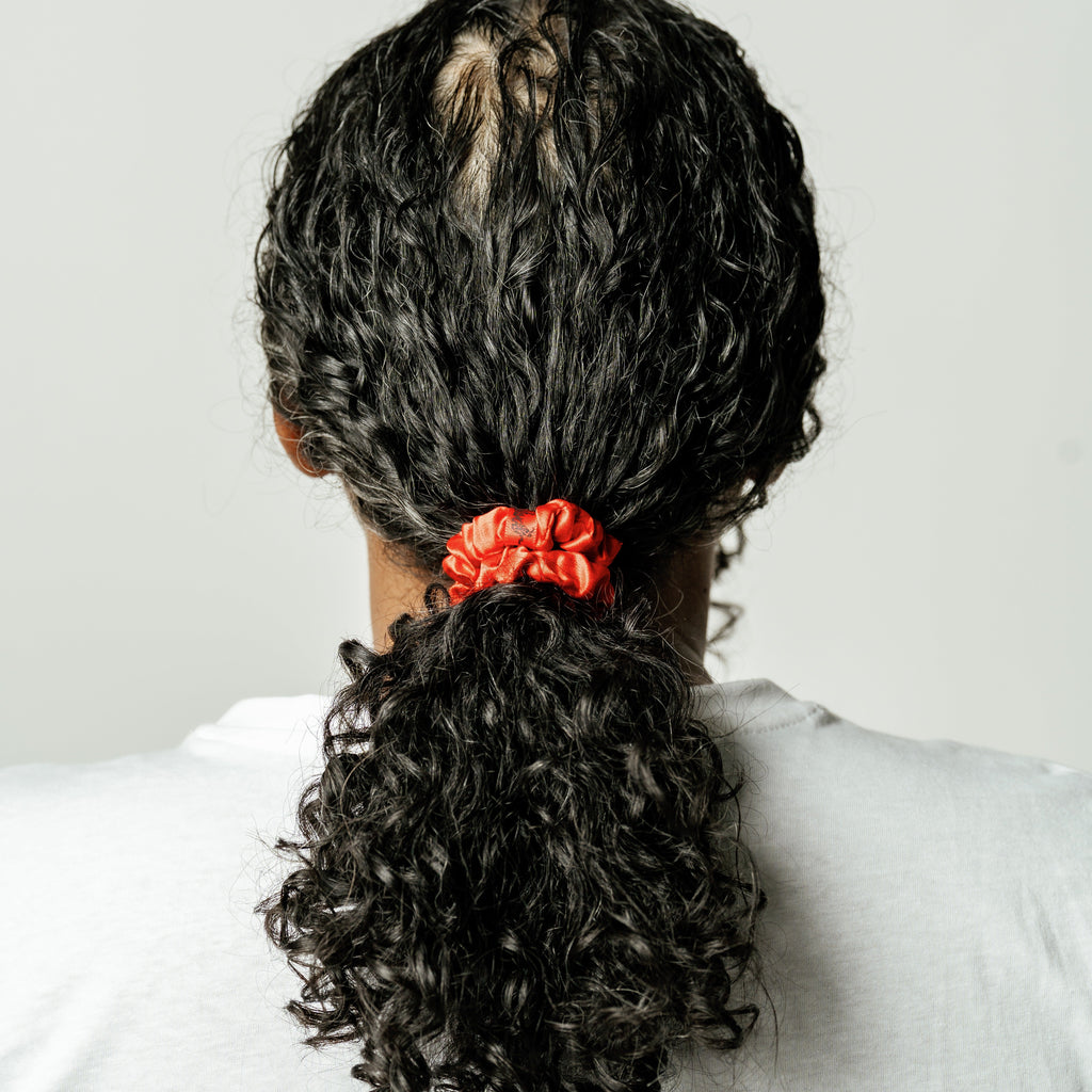 Organic Silk Scrunchie – Small Tomato Red Mulberry Silk Ponytail Holder